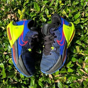 Big Kids Nike Lebron’s Witness 6 PS